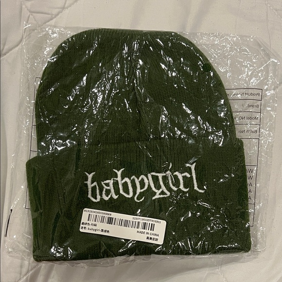 Accessories - Beanie💚